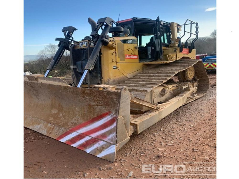 2018 CAT D6T-17238324