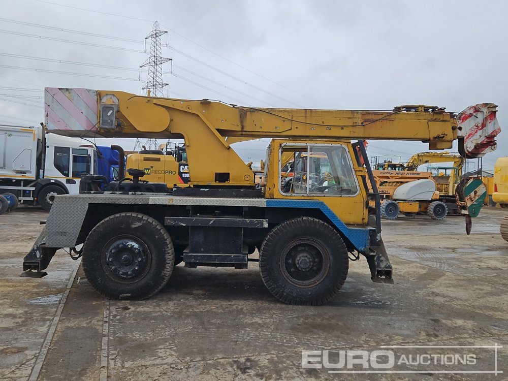 Iron Fairy 4x2 Rough Terrain Crane, Stabilisers | Product | Equipment ...