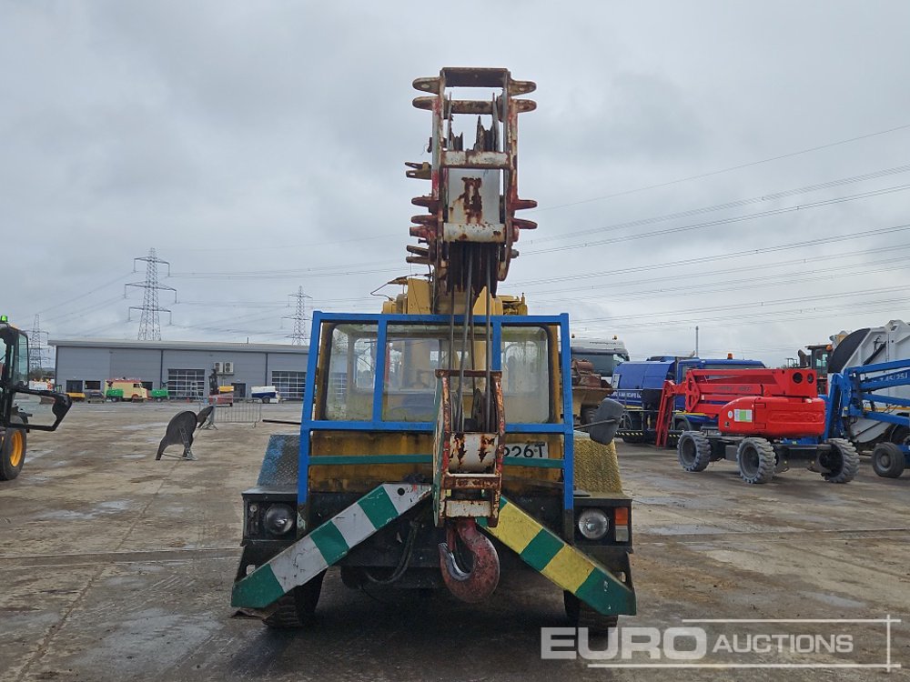 Iron Fairy 4x2 Rough Terrain Crane, Stabilisers | Product | Equipment ...