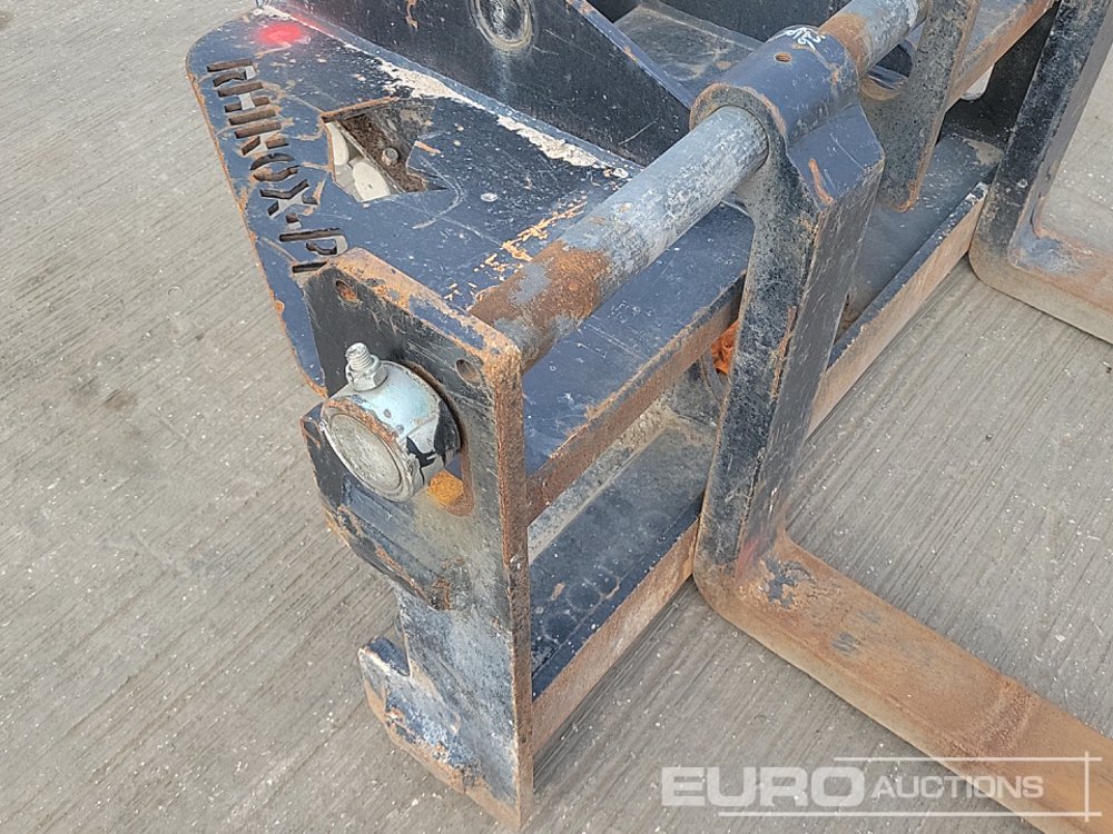 2022 Rhinox Pallet Forks 45mm Pin To Suit 4 6 Ton Excavator Leeds Euro Auctions 6960