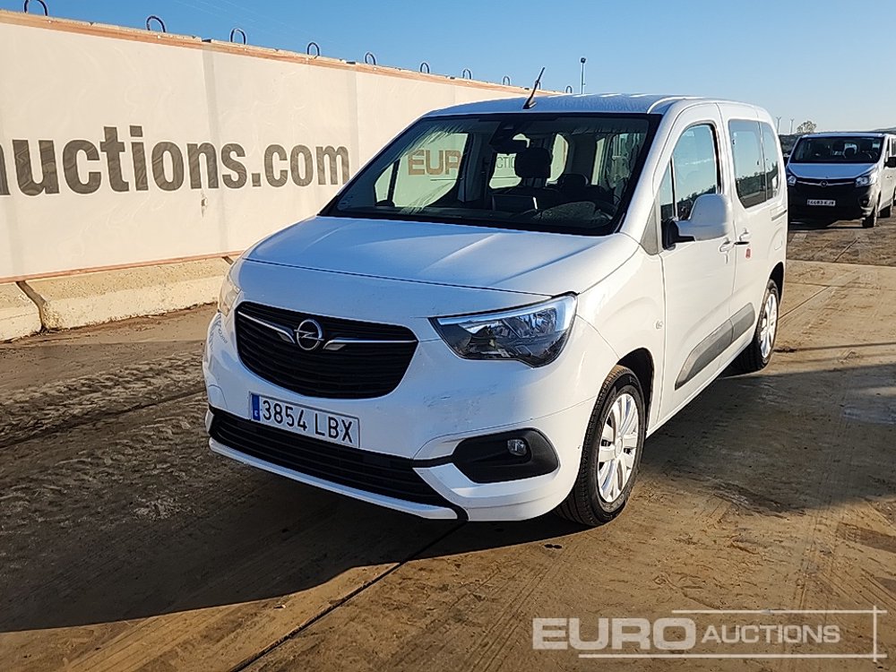 Image for Vans 2019 Opel COMBO