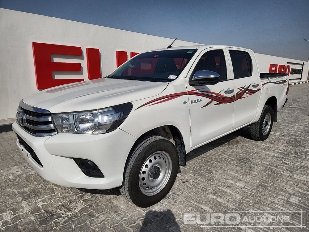 Image for CARS 2020 Toyota Hilux