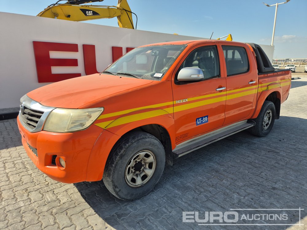 صورة ل سيارات بيك اب 2013 تويوتا Hilux