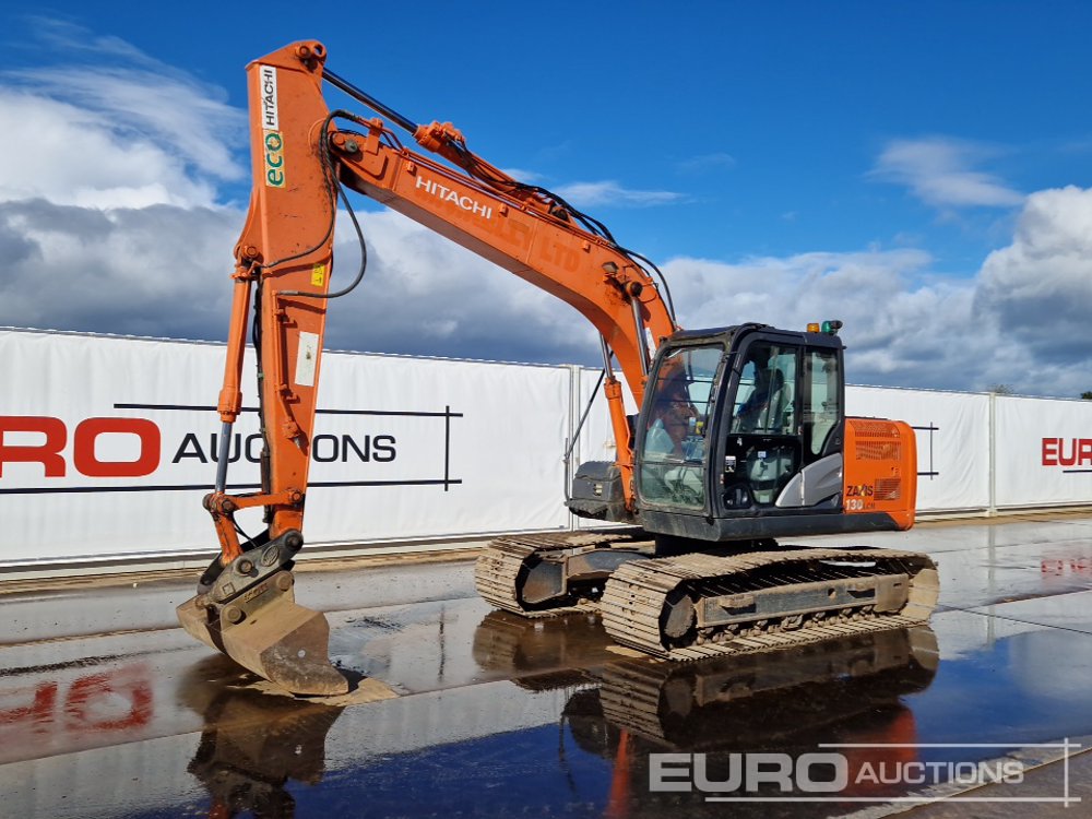 صورة ل 10 Ton+ Excavators 2015 هيتاشى ZX130LCN-5B