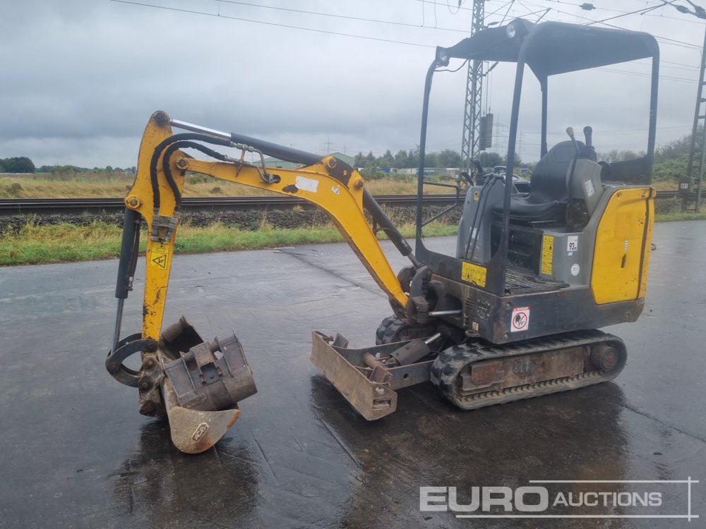 Image for MINI EXCAVATORS 2016 BOBCAT E17