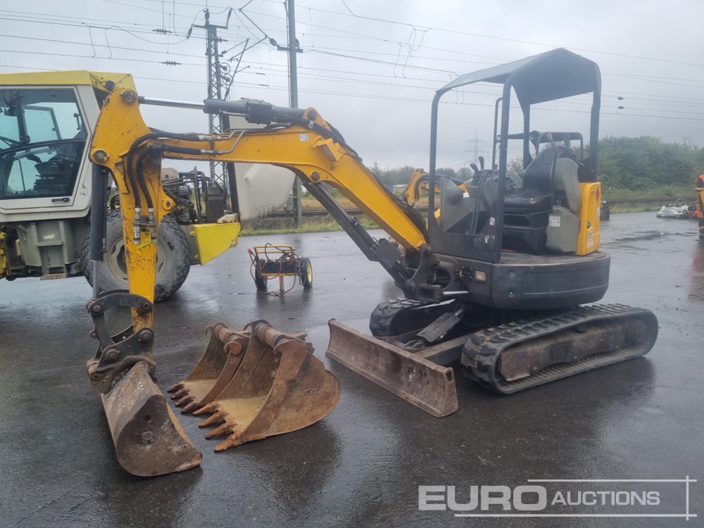 Image for MINI EXCAVATORS 2016 BOBCAT E26