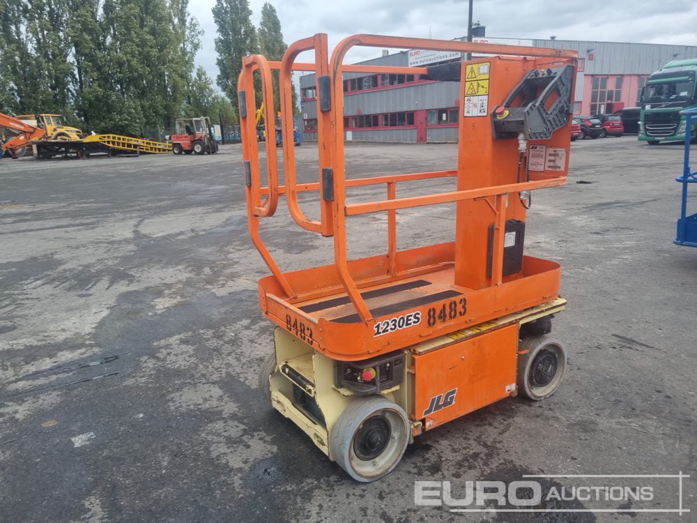 Image for Manlifts 2011 JLG 1230ES