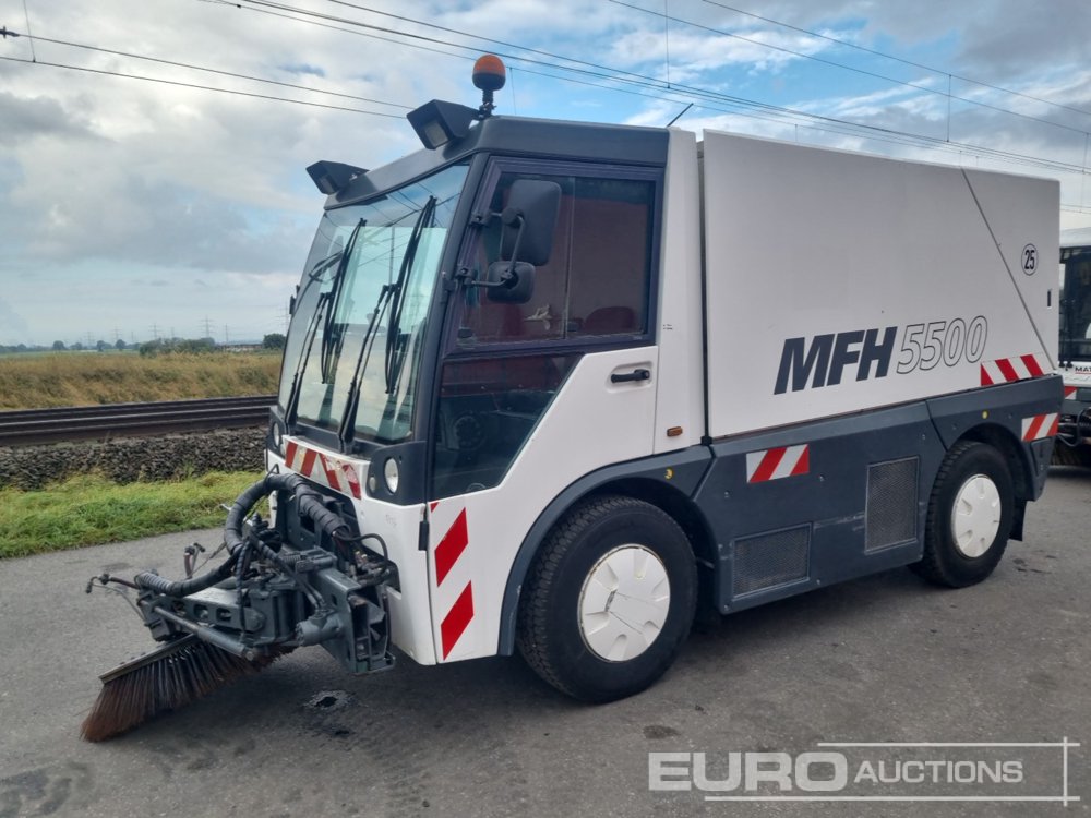 Image for trucks and transport 2012 Mfh 5500 for Sale in Germany