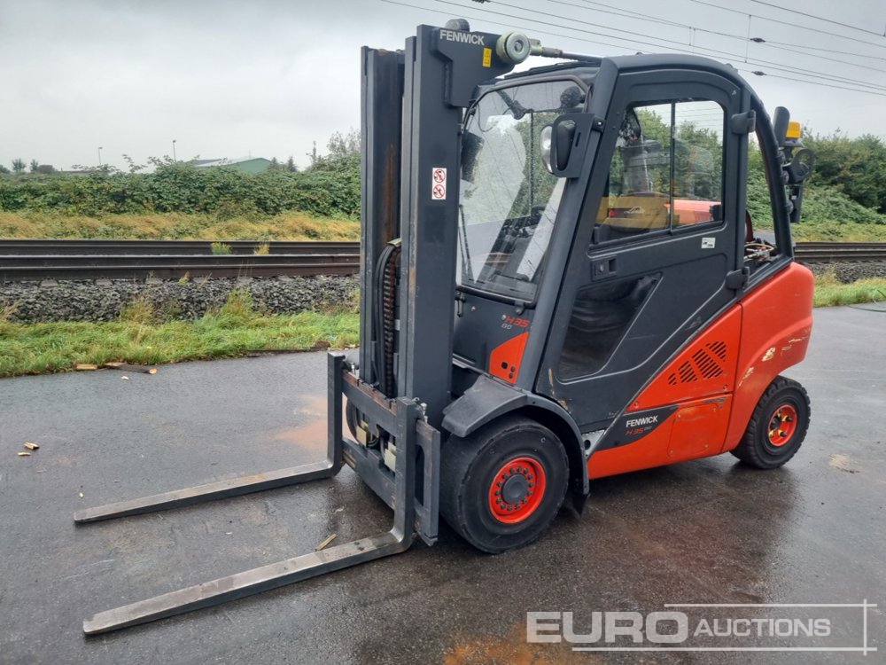 Image for FORKLIFTS 2017 Linde H35T-02