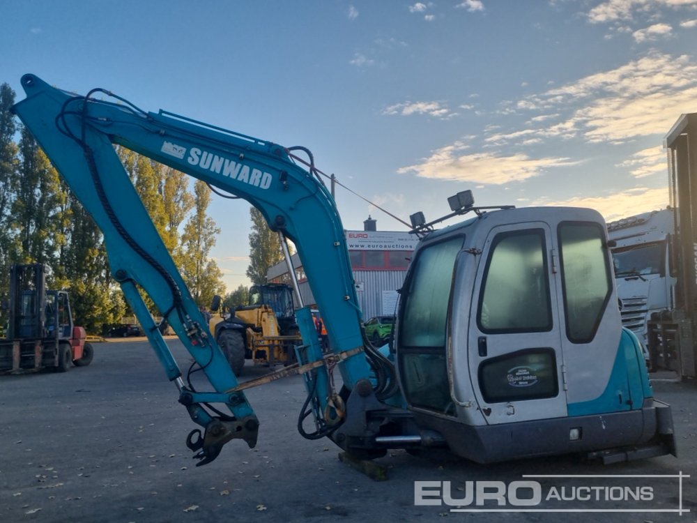 Image for Skip Loader Trucks 2008 Sunward SWE70