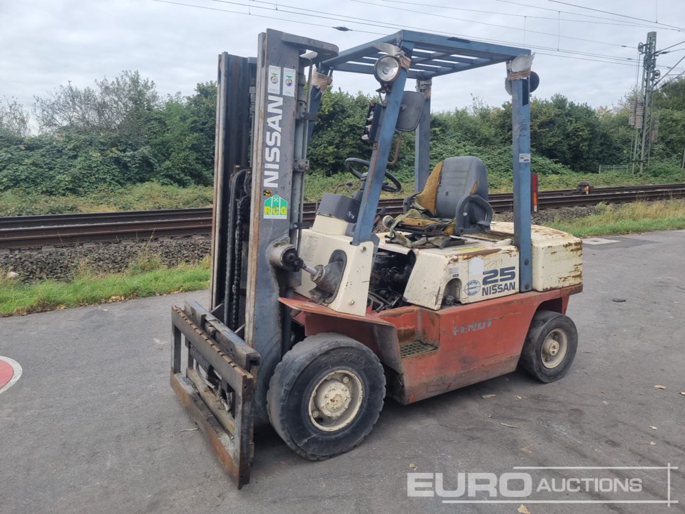 Image for Skip Loader Trucks NISSAN FJ02A25U