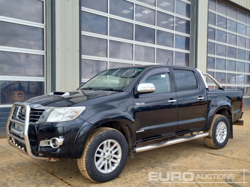 Image for PICKUP TRUCKS Toyota HILUX INVINCIBLE