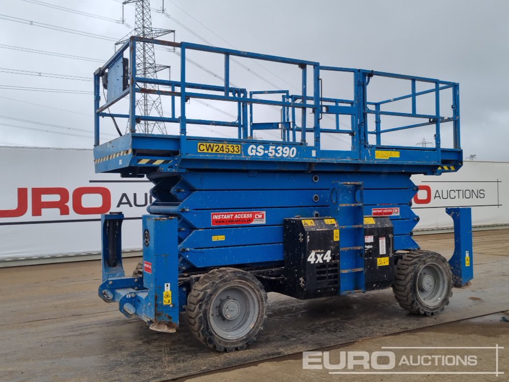 Image for Manlifts 2018 Genie GS5390