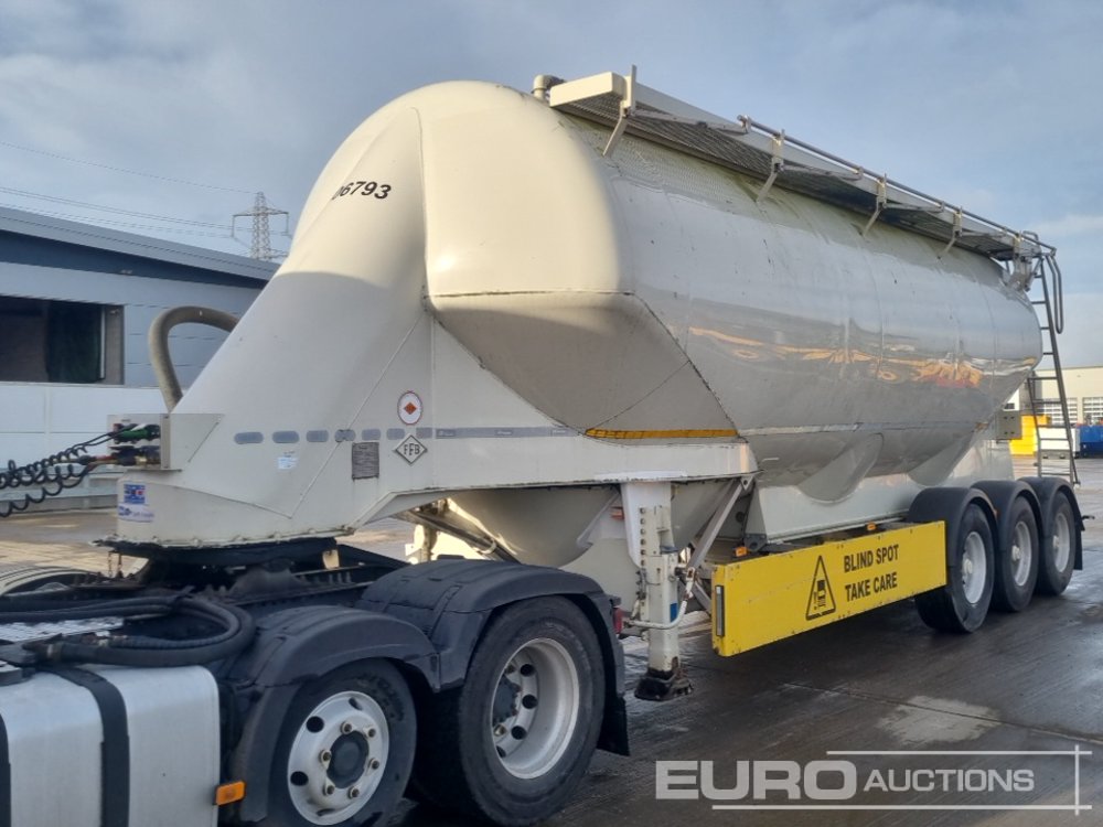 Image for Tanker Trailers 2015 Feldbinder