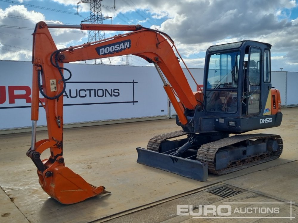 Image de MINI PELLES Doosan DH55-V