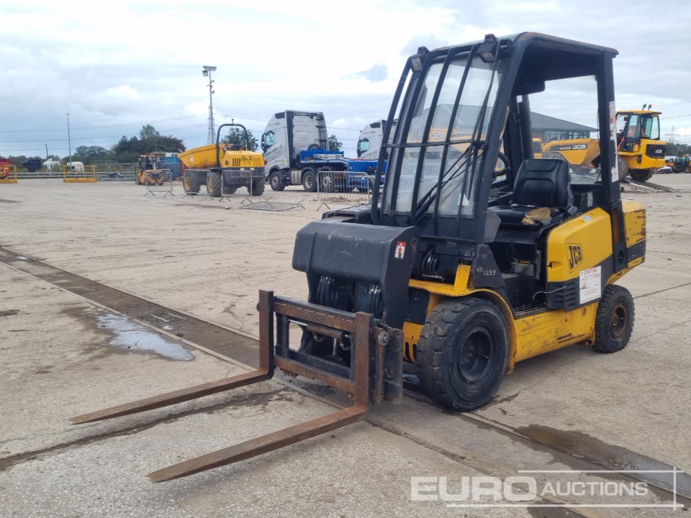 Image de CHARIOTS ÉLÉVATEURS JCB TLT25