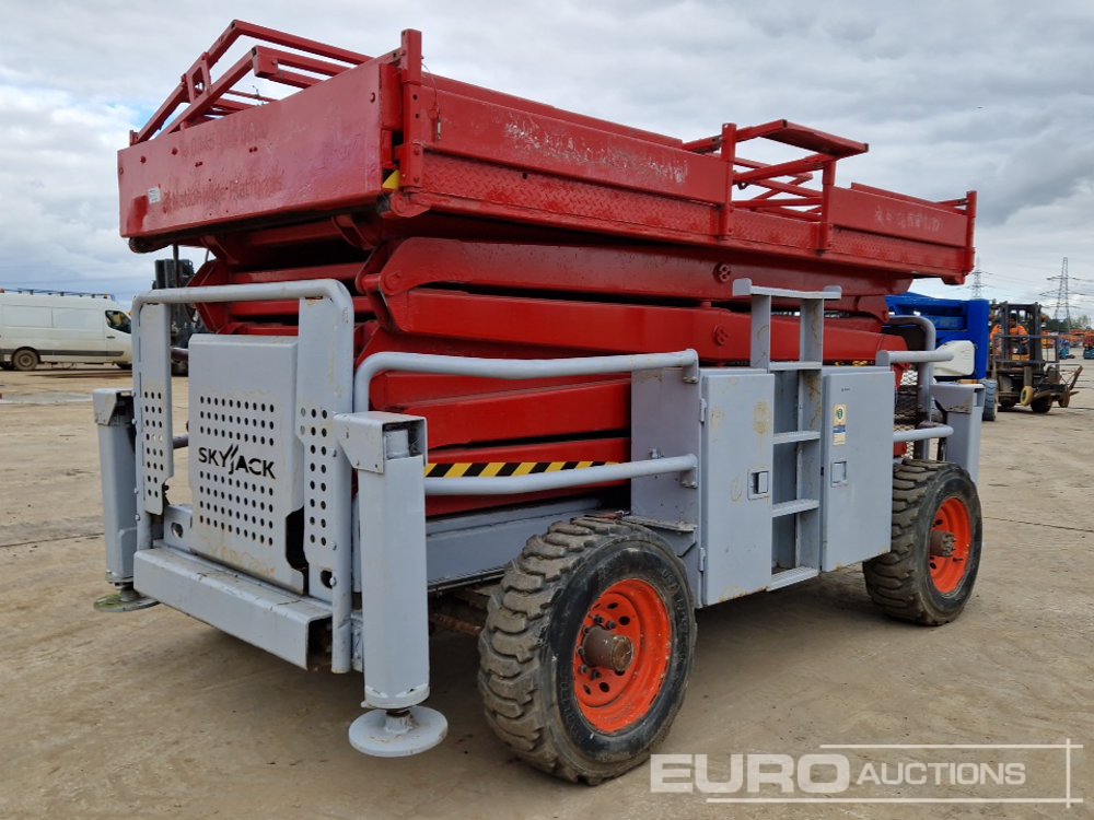 Image for Manlifts 2014 SkyJack SJ8841