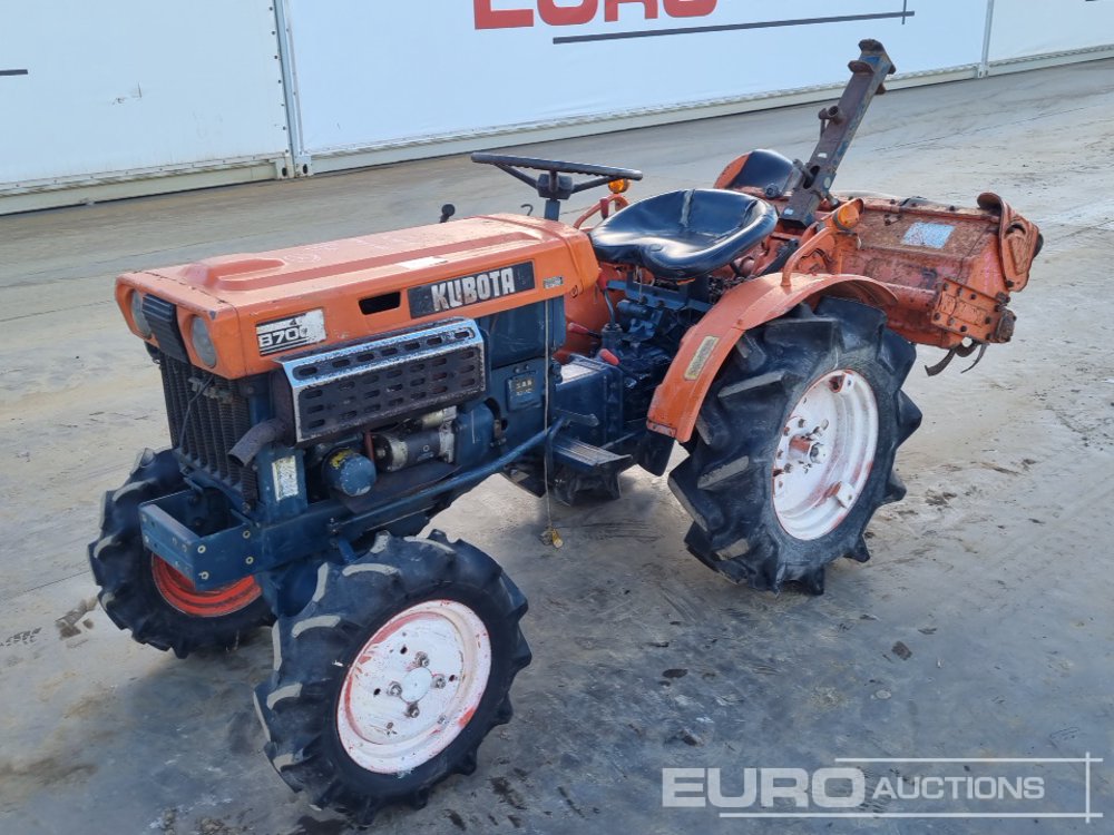 Image for TRACTORS KUBOTA B7000