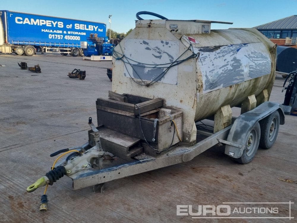 Image de Camions-citernes 2017 Bowser Supply 2000 Litre