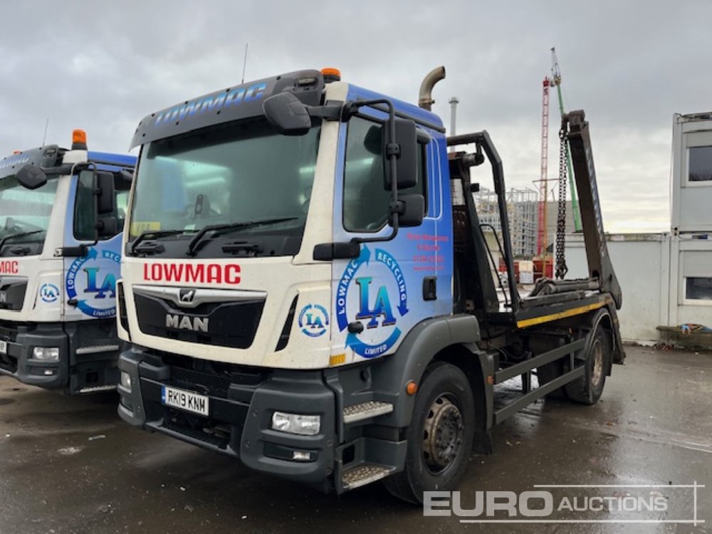 صورة ل Skip Loader Trucks 2019 مان TGM18.250