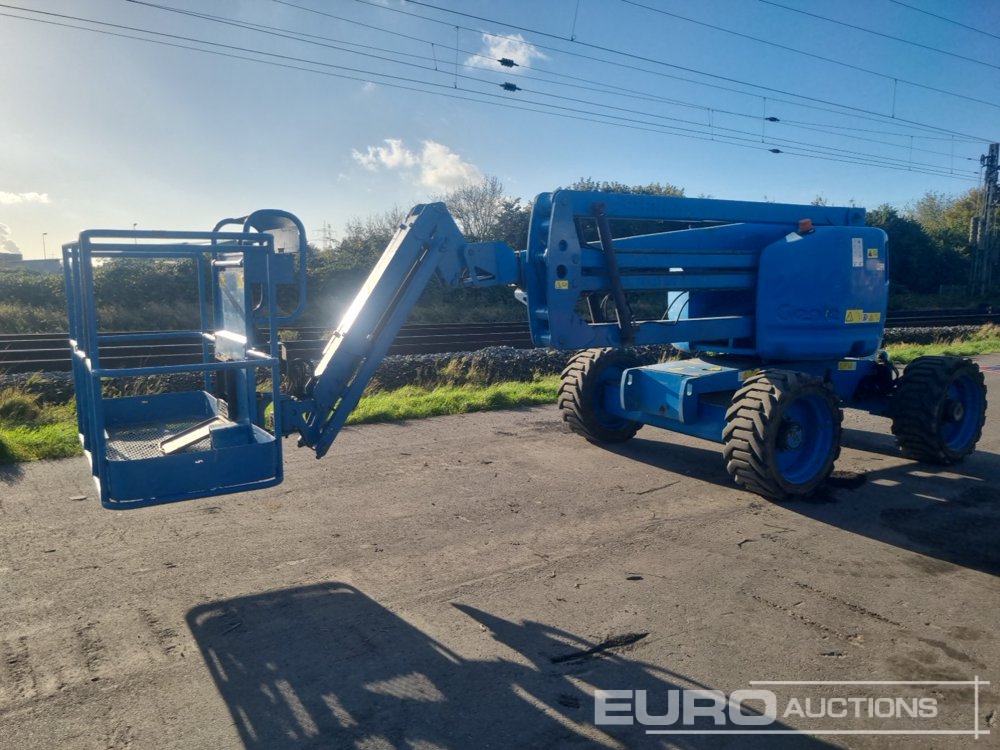 Image for ARTICULATED BOOM LIFTS 2011 Genie Z-45/25