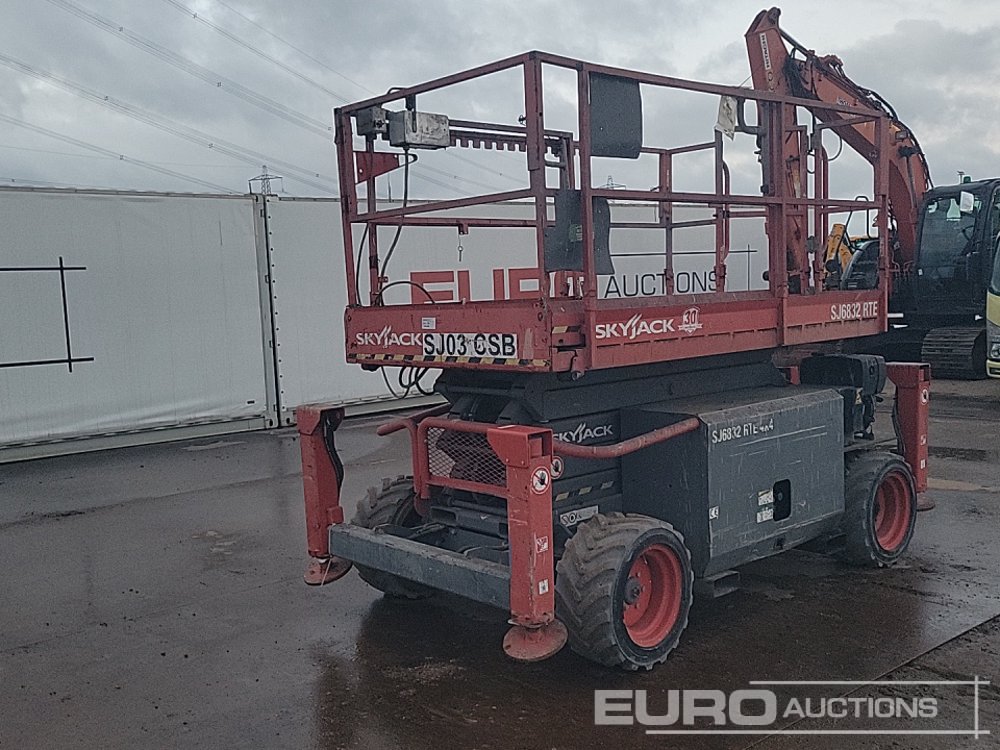 Image for SCISSOR LIFTS 2016 SkyJack SJ6832RTE